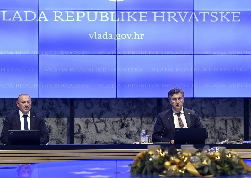 Vlada na sjednici pozdravila odluku u ulasku Hrvatske u Schengen