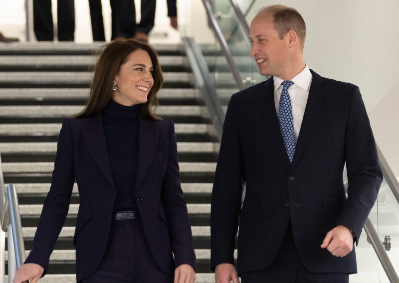 Kate Middleton i princ William u identičnim odijelima poslali snažnu poruku