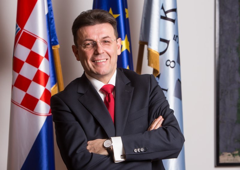 Luki Buriloviću produljen mandat u upravnom odboru Eurochambresa