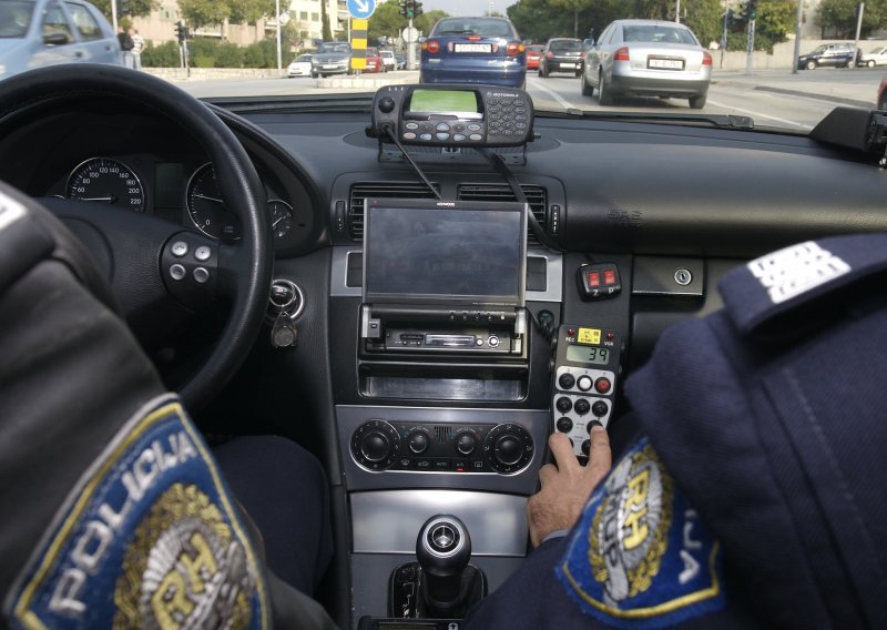 Suradnja vojske i policije na cestovnom prometu