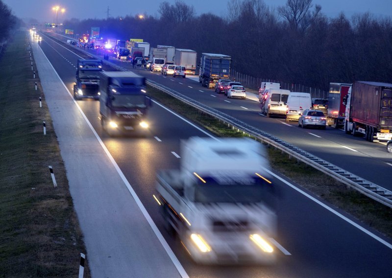 Na autocestama u 2021. porast prometa i prihoda od cestarina