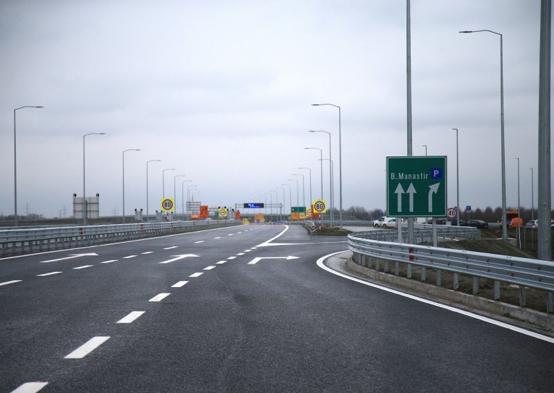 [FOTO] Otvorena dionica autoceste A5 od Osijeka do Belog Manastira: 'Ovo je dio projekta Slavonija, Baranja i Srijem koji daje rezultate'