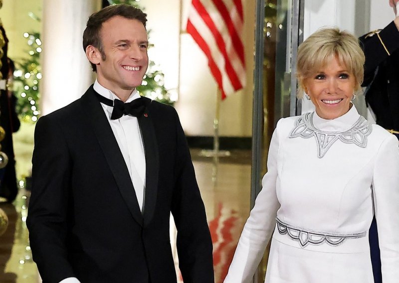 Ikona stila: Brigitte Macron za svečanu večeru u Bijeloj kući odabrala je zadivljujuću kreaciju omiljenog brenda