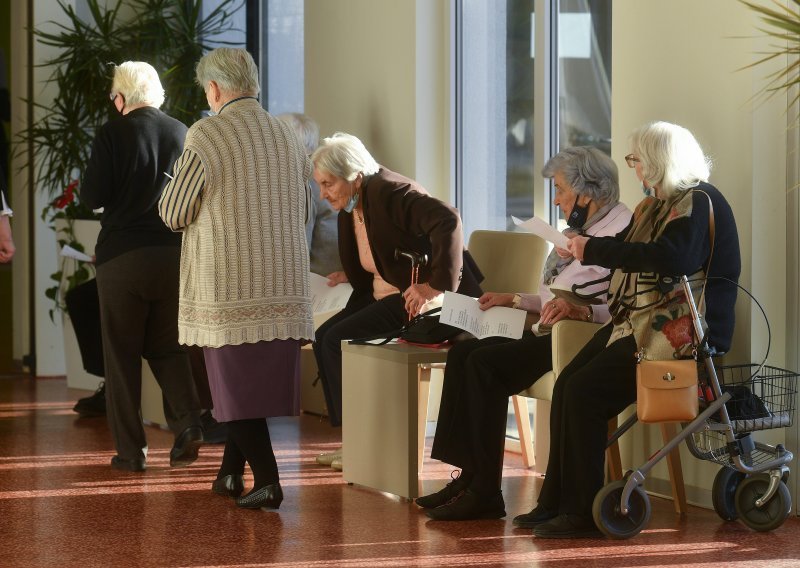 Pripremite se: Od nove godine ide žestoko poskupljenje u domovima za starije!