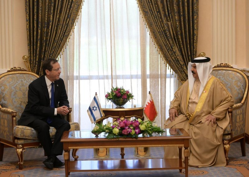 Bahreinski kralj Hamad bin Isa Al Kalifa sastao se s izraelskim predsjednikom Isaacom Herzogom