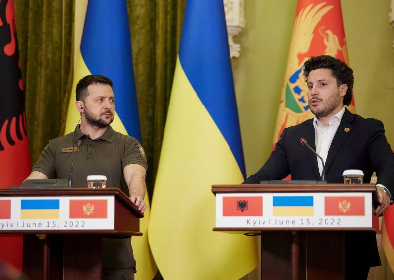 Abazović i Zelenski potpisali deklaraciju o EU i NATO perspektivi Ukrajine
