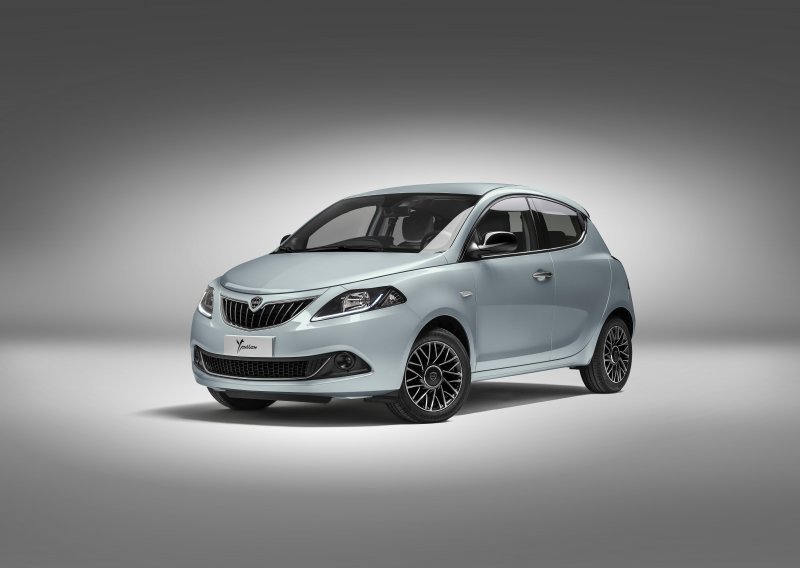 [FOTO] Lancia predstavila novi Ypsilon za 2023., najpovezaniji gradski automobil ove marke ikada