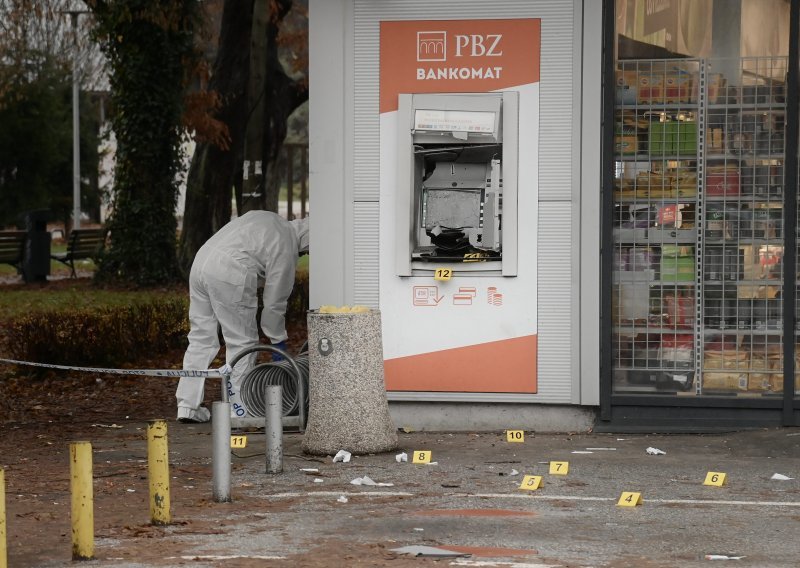 Usred noći raznesen bankomat u Podsusedu