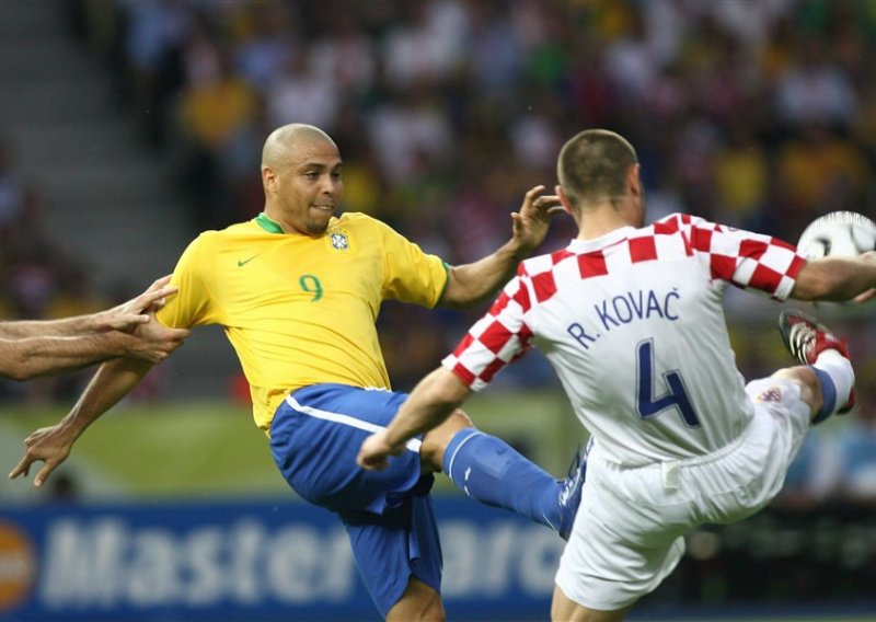 Brazilci su se u posljednji trenutak odlučili za dvije značajne promjene uoči utakmice s Hrvatskom; prije 16 godina im je pomoglo