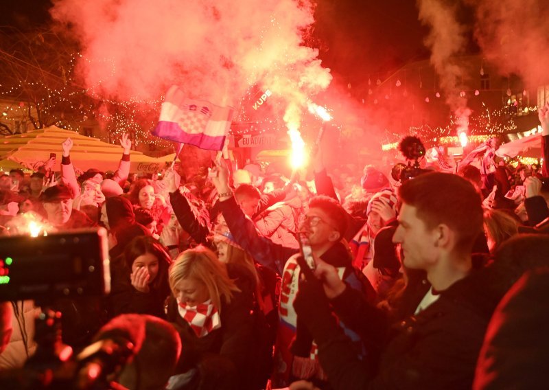 [FOTO/VIDEO] Hrvatska slavi senzacionalan prolaz u polufinale Svjetskog prvenstva u nogometu: Ovo su prve reakcije političara