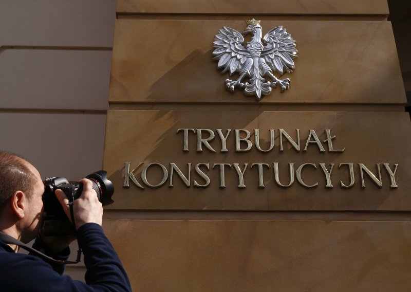 EU daje Poljskoj više vremena za rješenje krize oko ustavnog suda