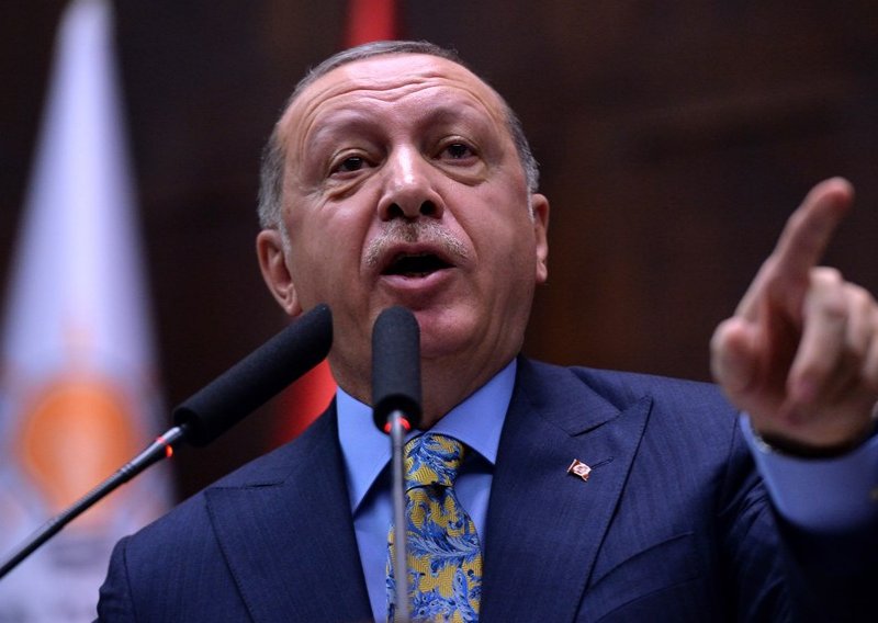 Erdogan pomaknuo predsjedničke i parlamentarne izbore na 14. svibnja