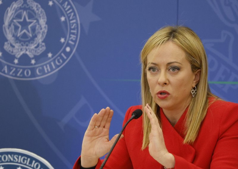 Meloni: Nije rješenje da se migranti iskrcaju u Italiju, a da druge zemlje uzmu 30 ljudi na 100 tisuća