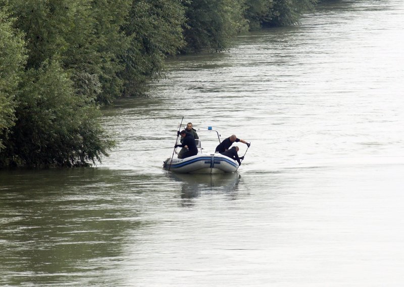 U koritu rijeke Save pronađeno tijelo žene