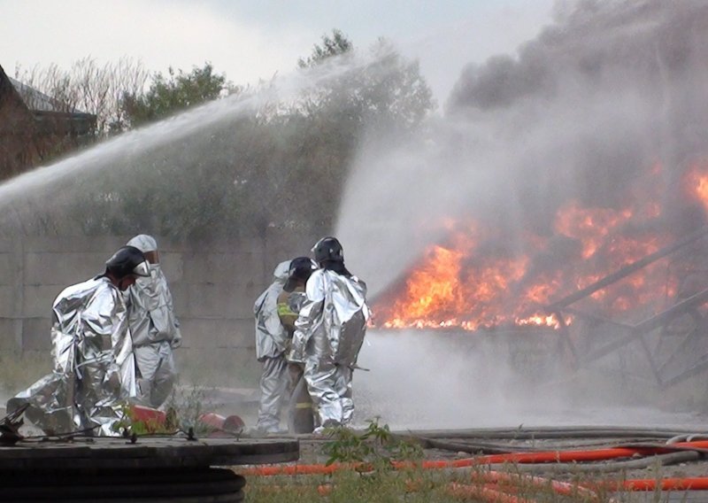 Eksplozija u Sibiru; dvije osobe poginule u požaru u rafineriji