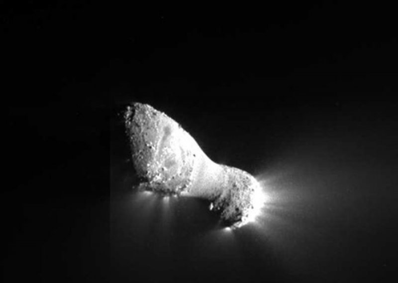 NASA snimila komet iz velike blizine