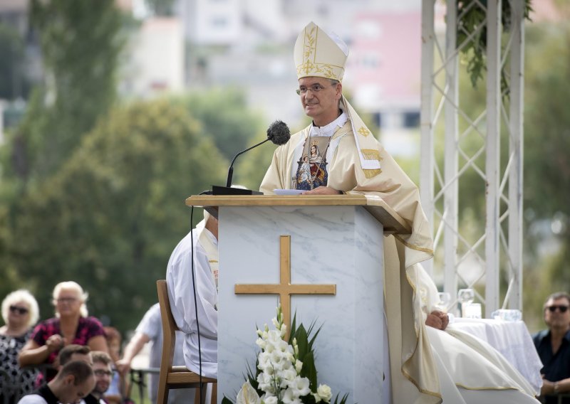Vatrenima čestitao i predsjednik Hrvatske biskupske konferencije