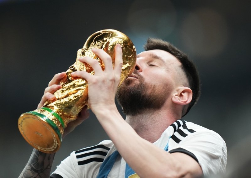 Svi su čekali što će Leo Messi reći nakon osvajanja titule svjetskog prvaka; milijuni Argentinaca čekali su odgovor na ovo pitanje...