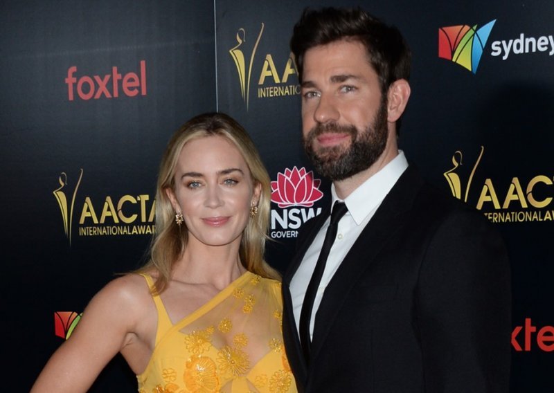 Glumac John Krasinski kaže da bez supruge Emily Blunt ne bi uspio, a otkrio je i zašto ga ona čini boljim čovjekom