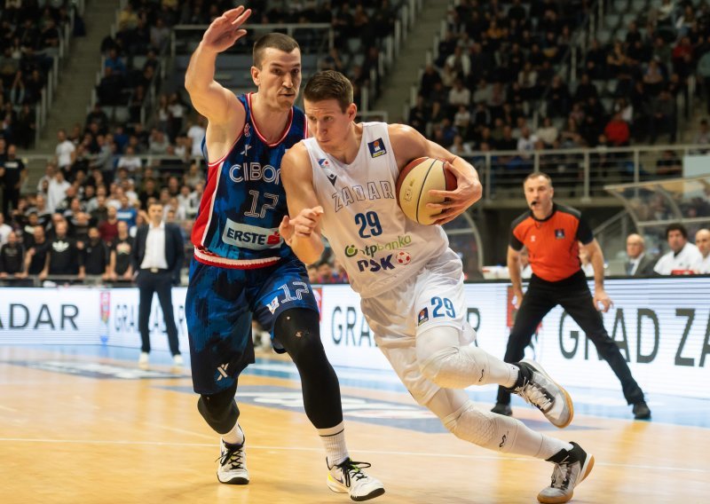 [FOTO] Cibona si za Božić 'poklonila' pobjedu kod Zadra