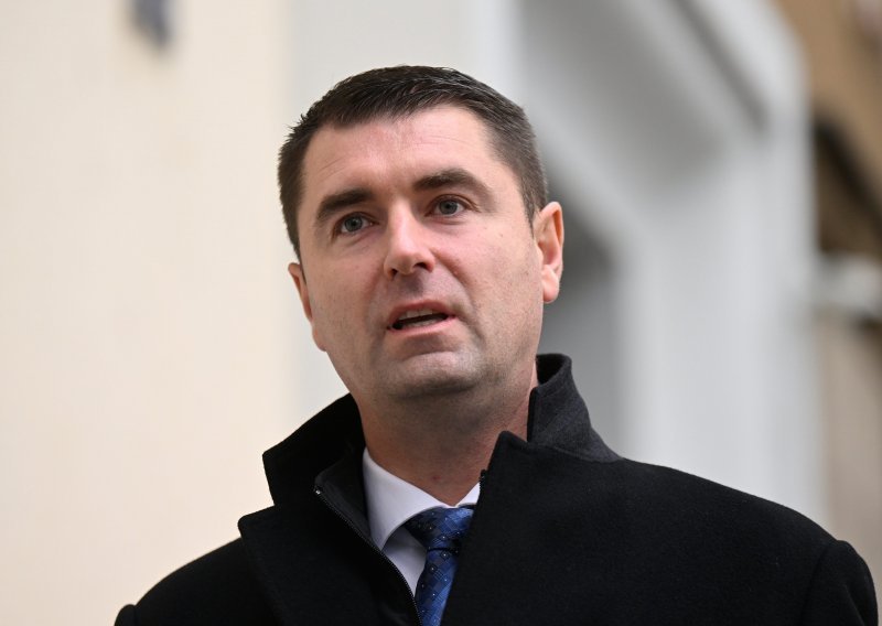 Hitra reakcija: Ministar Filipović sutra će se sastati s Petrolovom upravom
