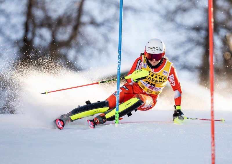 Lara Gut-Behrami ispred Mikaele Shiffrin; Zrinka Ljutić daleko od druge vožnje