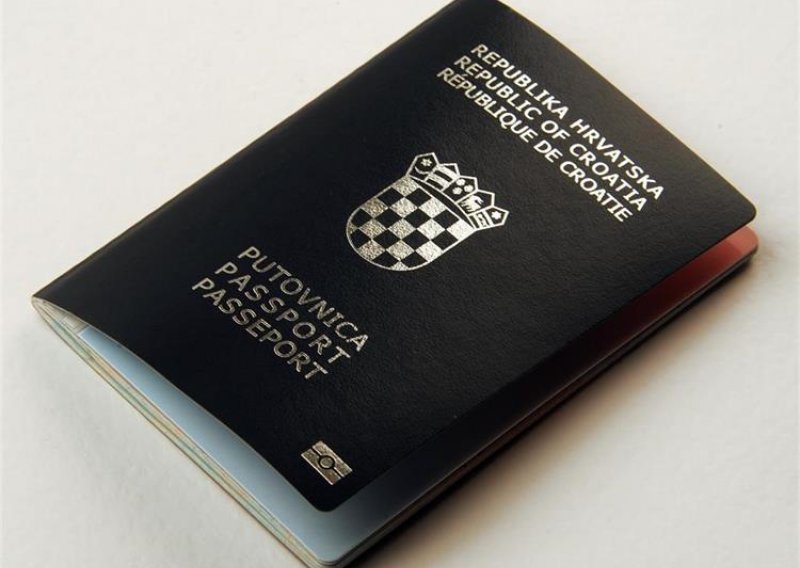 Zbog uvođenja eura neće biti moguće predati e-zahtjeve za putovnice i vozačke dozvole