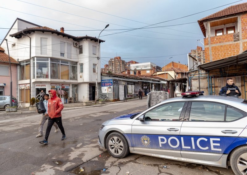 Smirivanje situacije: Napokon otvoren granični prijelaz na Kosovu, Srbi koji su postavili barikade neće biti uhićeni