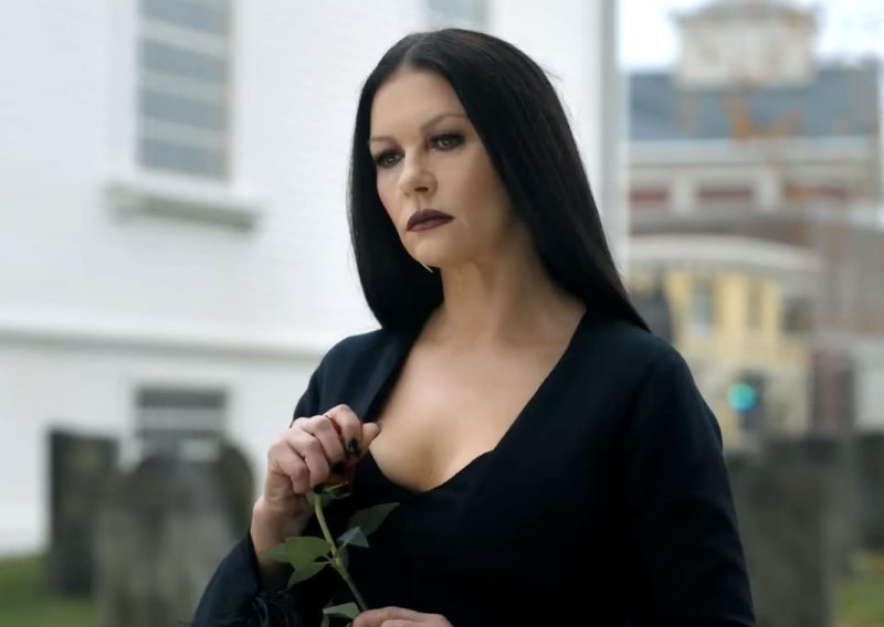 'Ista Wednesday': Catherine Zeta-Jones oduševila je obožavatelje još jednom zanimljivom snimkom iz prošlosti