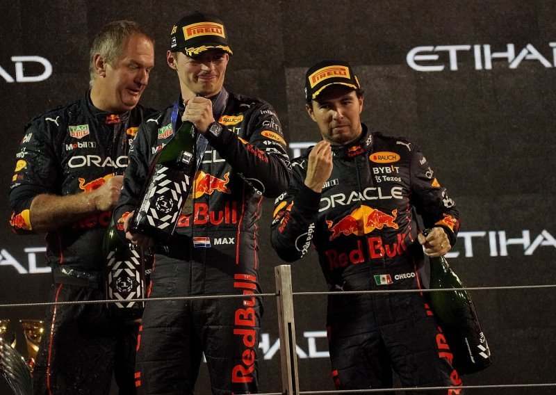 Nesmotrene izjave iz Red Bulla koje bi mogle unijeti novi razdor između Maxa Verstappena i Sergija Pereza