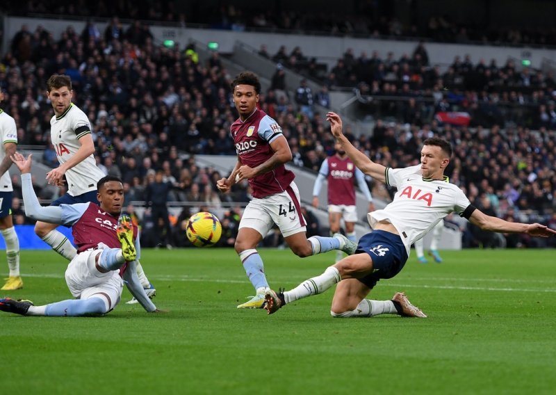 [FOTO] Uvjerljiv domaći poraz Tottenhama na samom početku godine; Ivan Perišić i suigrači protiv Aston Ville nisu imali šanse...