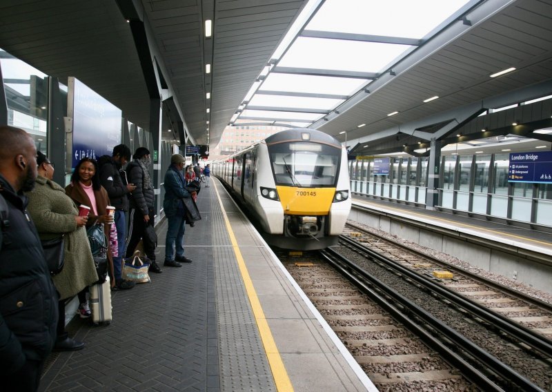 Počeo novi štrajk radnika britanske željeznice: 'Bit će znatno smanjen promet do nedjelje, 8. siječnja'