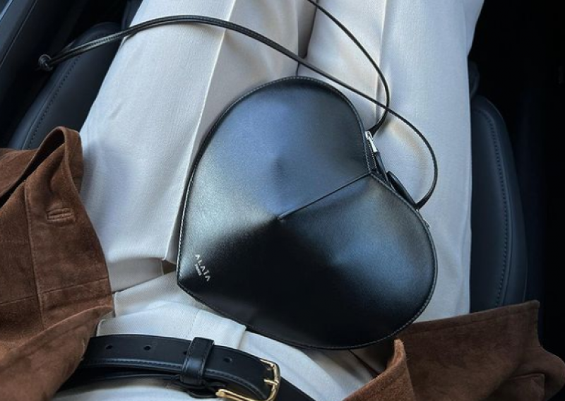 Na ovu dizajnersku torbicu nećete potrošiti bogatstvo, a njezinom dizajnu teško je odoljeti