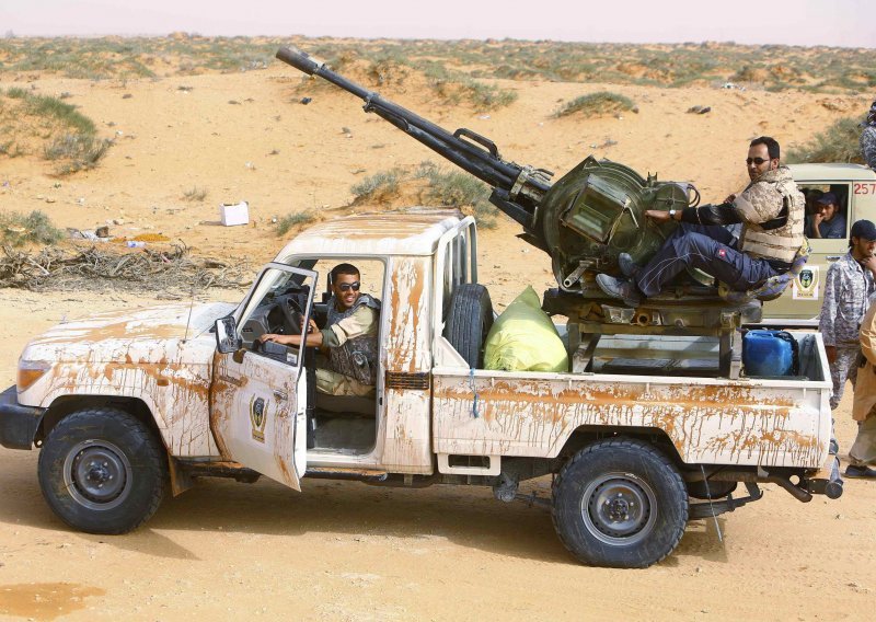 UN ne dopušta Libiji kupnju srpskog oružja