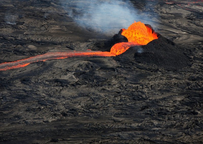 [VIDEO] Erumpirao havajski vulkan Kilauea
