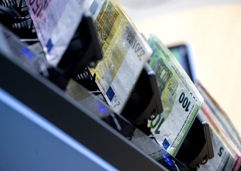 Hrvati u bankama drže 35 milijardi eura, hoće li navaliti na 'narodne obveznice'