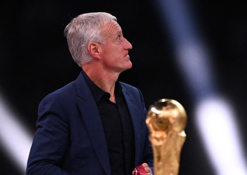 Didier Deschamps dobio povjerenje čelnih ljudi francuskog nogometa, ostaje izbornik do 2026. godine