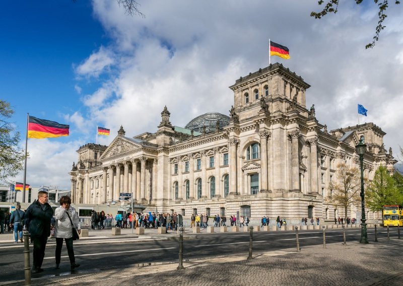 Njemačko gospodarstvo poraslo 1,9 posto u 2022., pojačana potrošnja pogurala privredu