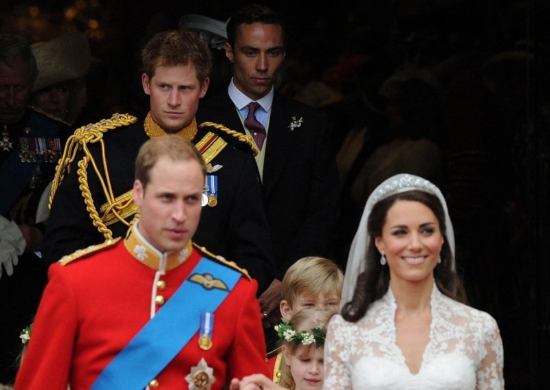 I dok princ Harry nastavlja s optužbama, kraljevska obitelj slavi poseban dan Kate Middleton