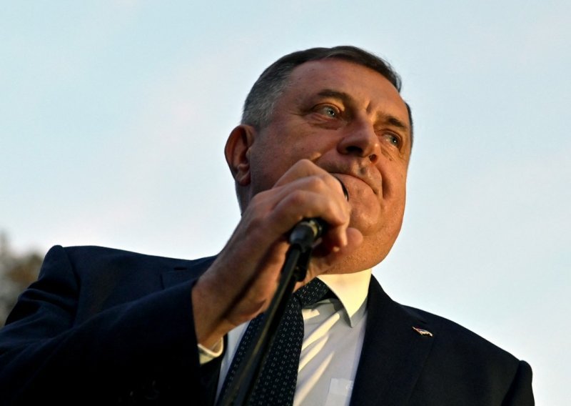 Dodik postavio ultimatum Ustavnom sudu, tvrdi da se priprema rušenje Republike Srpske