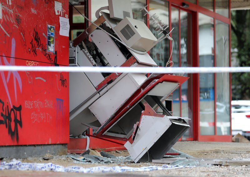 Raznesen bankomat u Zaprešiću