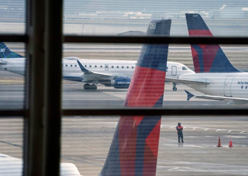 Avioni ponovno polijeću iz američkih zračnih luka nakon popravka sigurnosnog sustava