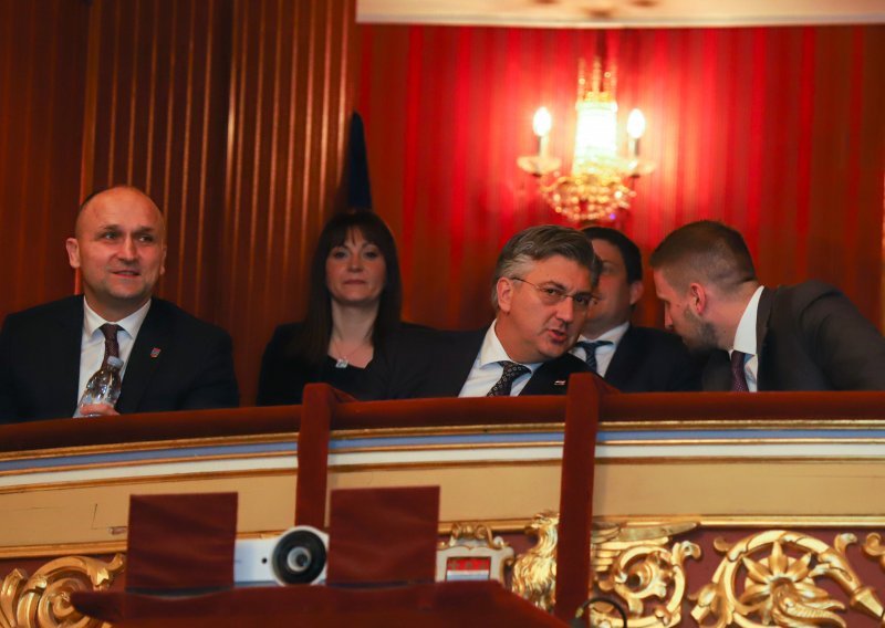 Anušić nije podržao smjenu Tramišak, Plenković nije imao jednoglasnu podršku Predsjedništva HDZ-a