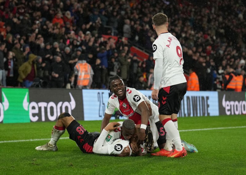 [FOTO] Southampton priredio senzaciju i izbacio Manchester City iz Liga kupa; prve minute upisao Mislav Oršić