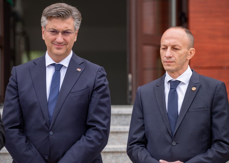 Petry: 'Podupirem odluku premijera. 'Pravi HDZ-ovci' spremni su raditi za Hrvatsku iz svake pozicije'
