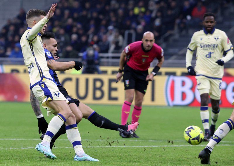 [FOTO] Inter nije oduševio, ali je ranim golom slomio Veronu, Marcelo Brozović nije bio u kadru
