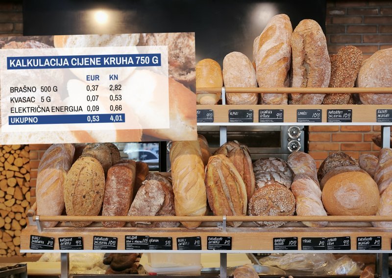 Kruh u Hrvatskoj ponovno je poskupio: Izračunali smo koliko možete uštedjeti ako ga pripremate kod kuće