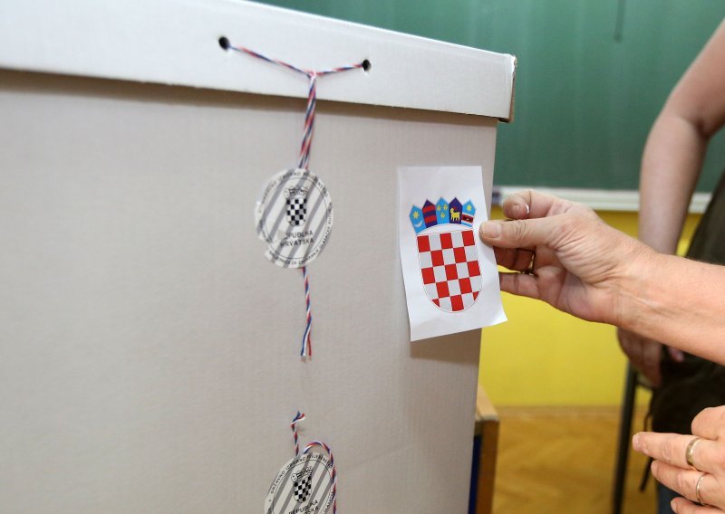 Politički analitičar otkriva kad očekuje parlamentarne izbore: 'HDZ se polako ekipira za njih'