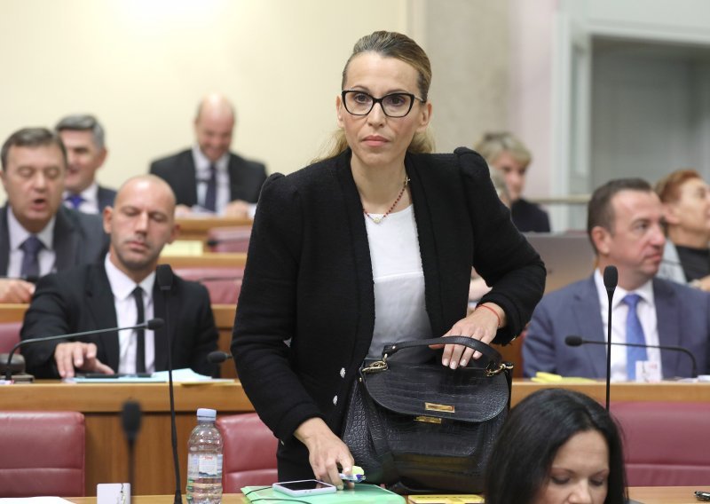 HDZ-ova zastupnica Burić: 'Ispričavam se ako sam svojom izjavom uvrijedila pripadnike srpske manjine, nije mi to bila namjera'