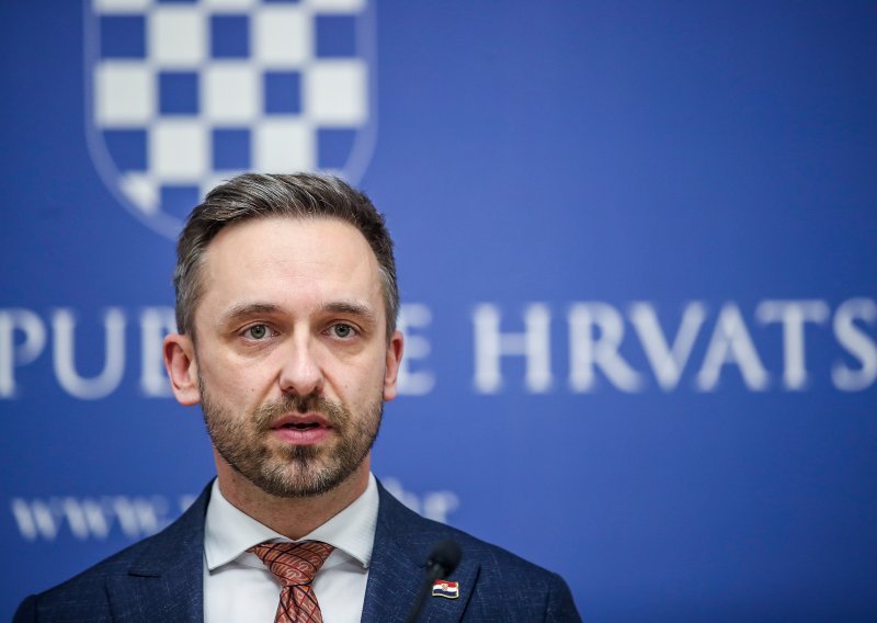 Piletić o posvojenoj djeci: Zambijske vlasti smatraju da oni nisu hrvatski državljani, bez obzira što imaju sve hrvatske papire